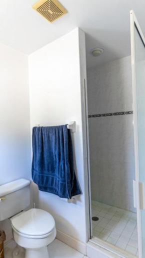 The Corsham apartments NO SMOKING